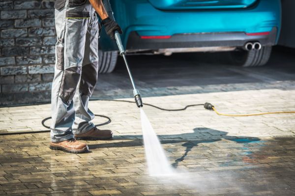 Cost of Driveway Pressure Washing in Odessa