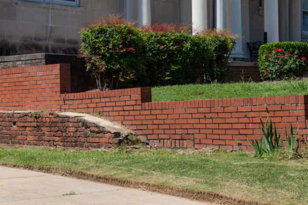 Retaining Wall Cleaning in Odessa